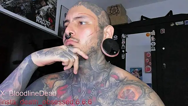 Snapshot of DEATHINK666XX chatting on 03/18/25, 06:17 DEATHINK666XX online show from 03/18/25, 06:17