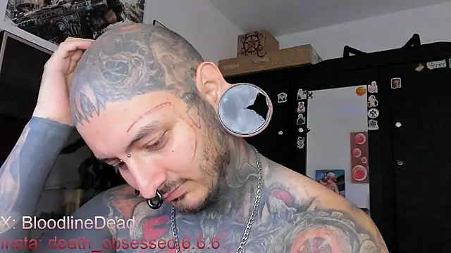 Snapshot of DEATHINK666XX chatting on 03/15/25, 07:48 DEATHINK666XX online show from 03/15/25, 07:48
