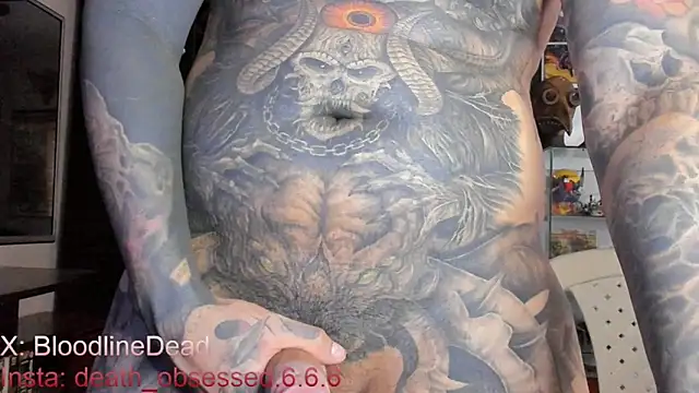 Snapshot of DEATHINK666XX chatting on 03/13/25, 06:23 DEATHINK666XX online show from 03/13/25, 06:23