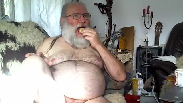 SexySantaC online show from 11/14/25, 10:41