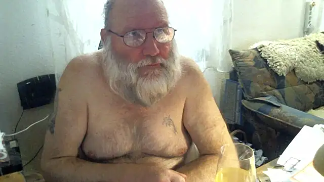 SexySantaC online show from 10/04/25, 04:52