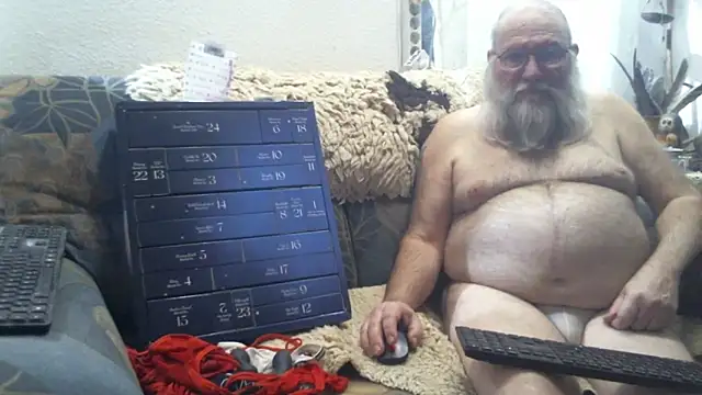 SexySantaC online show from 12/02/25, 08:10