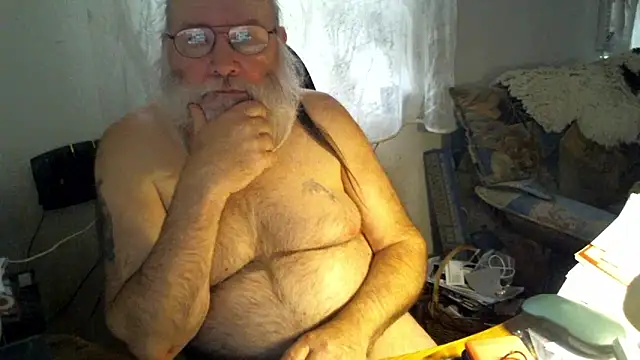 SexySantaC online show from 10/08/25, 03:02