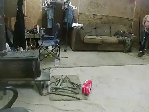 Snapshot of hardcok4u2abuse40 chatting on 02/15/25, 08:23 hardcok4u2abuse40 online show from 02/15/25, 08:23