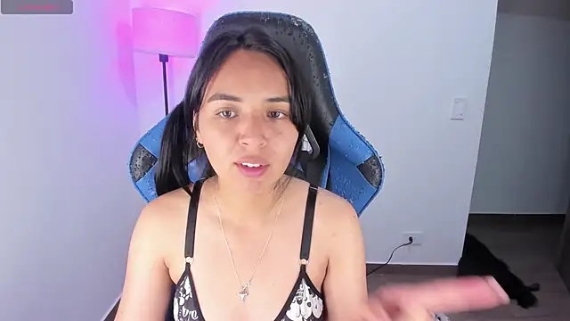 Miss Nicole online show from 11/13/25, 01:53