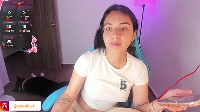 Miss Nicole online show from 11/26/25, 06:52