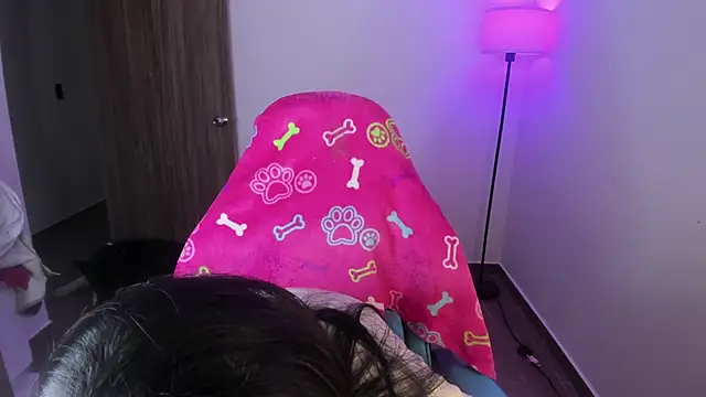 Miss Nicole online show from 11/30/25, 07:03