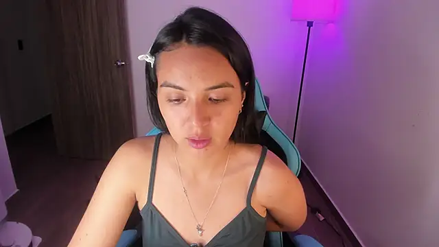 Miss Nicole online show from 12/02/25, 07:15