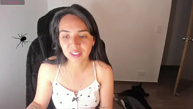 Miss Nicole online show from 10/26/25, 01:17