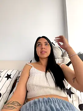 Miss Nicole online show from 10/05/25, 08:10