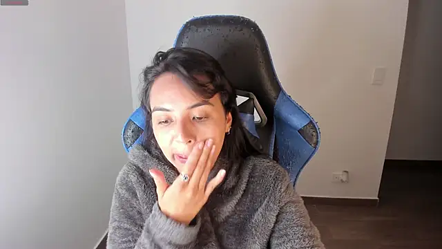 Miss Nicole online show from 09/21/25, 01:22