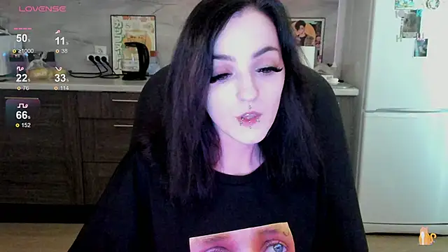 Snapshot of spticc chatting on 09/11/25, 08:03 spticc online show from 09/11/25, 08:03