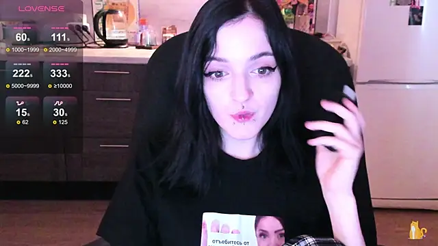 Snapshot of spticc chatting on 10/29/25, 08:13 spticc online show from 10/29/25, 08:13