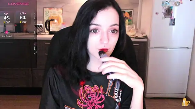 Snapshot of spticc chatting on 10/20/25, 07:42 spticc online show from 10/20/25, 07:42