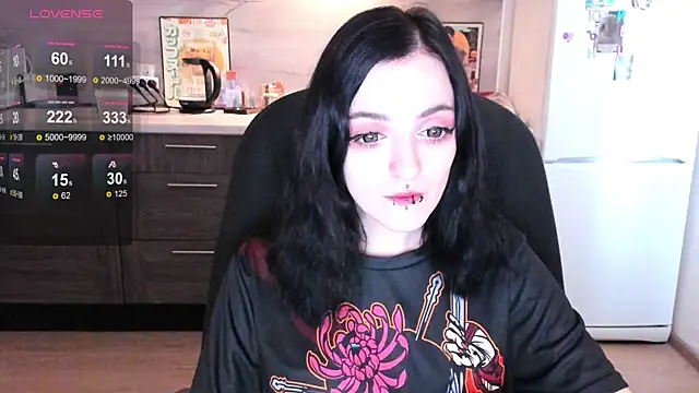 Snapshot of spticc chatting on 10/17/25, 08:17 spticc online show from 10/17/25, 08:17