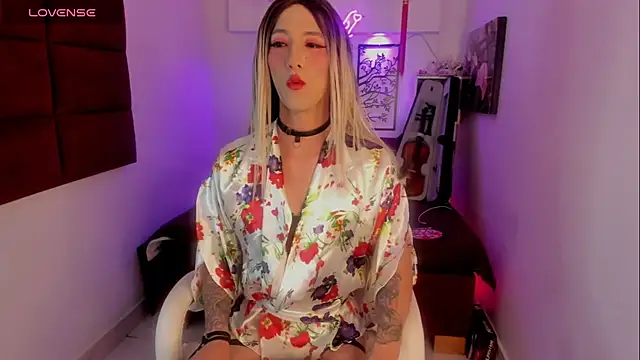Snapshot of Yaki_Tai chatting on 03/22/25, 06:33 Yaki Tai online show from 03/22/25, 06:33