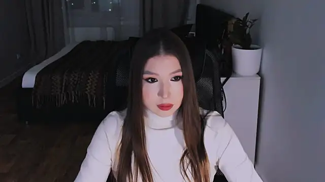 Eva Chris online show from 11/08/25, 04:43