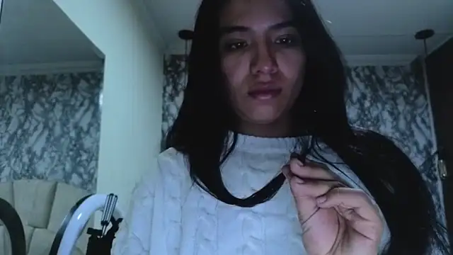  emma miller  online show from 05/12/26, 11:27