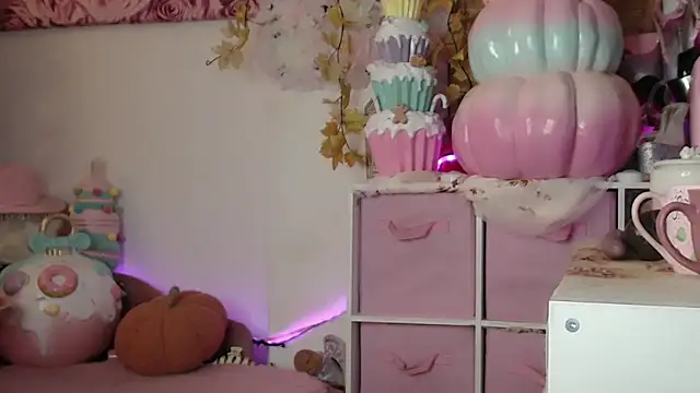 elyink online show from 12/18/25, 12:20