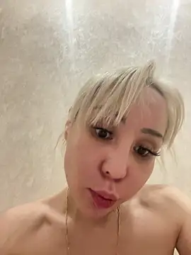 Yulianna Smith online show from 02/14/26, 01:33