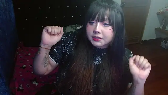 Snapshot of litlle_cat chatting on 10/11/25, 05:30 litlle cat online show from 10/11/25, 05:30