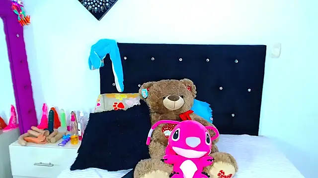 Jenng18 online show from 06/14/26, 02:24