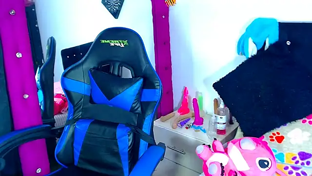 Jenng18 online show from 04/16/26, 05:19