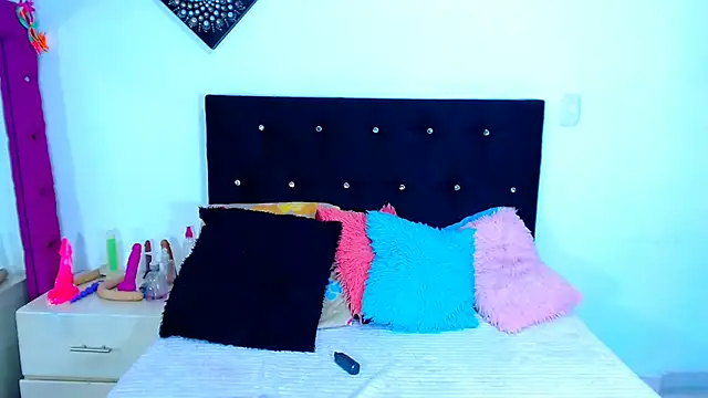 Jenng18 online show from 11/22/25, 09:24