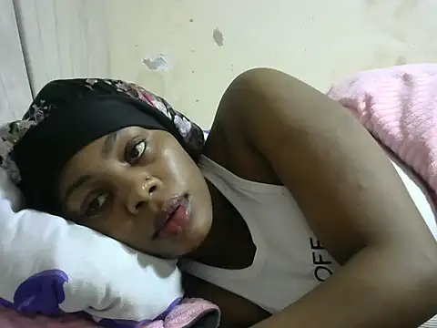 naughty miami online show from 12/22/25, 06:35