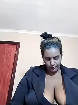 NWC4LYF online show from 12/13/25, 08:04