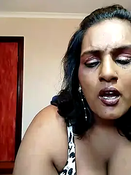 NWC4LYF online show from 10/25/25, 07:07