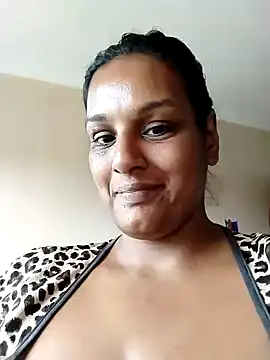 NWC4LYF online show from 11/05/25, 05:54