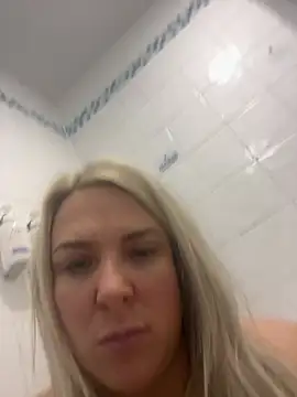 Bustyblondebabe32 online show from 03/20/26, 02:07