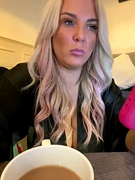 Bustyblondebabe32 online show from 11/07/25, 09:30