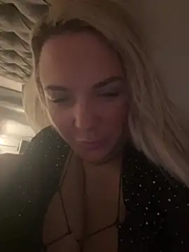 Bustyblondebabe32 online show from 01/16/26, 06:50