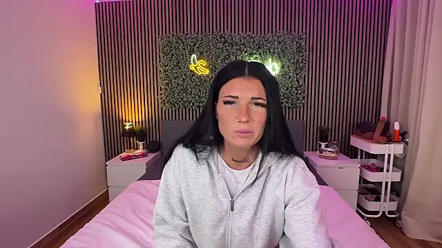 LizaRoxx online show from 01/13/26, 09:19