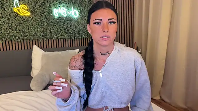 LizaRoxx online show from 02/08/26, 12:08