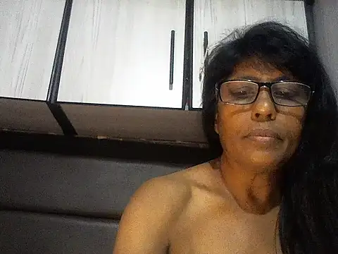 MsAttitude online show from 11/26/25, 07:19