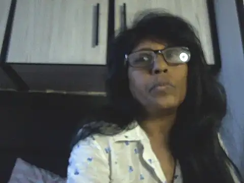 Snapshot of MsAttitude chatting on 04/27/26, 11:30 MsAttitude online show from 04/27/26, 11:30