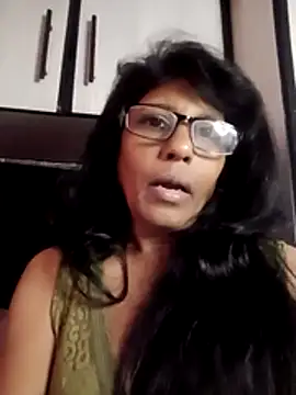 Snapshot of MsAttitude chatting on 05/09/26, 02:53 MsAttitude online show from 05/09/26, 02:53