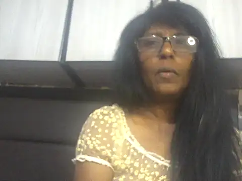 Snapshot of MsAttitude chatting on 04/24/26, 07:54 MsAttitude online show from 04/24/26, 07:54