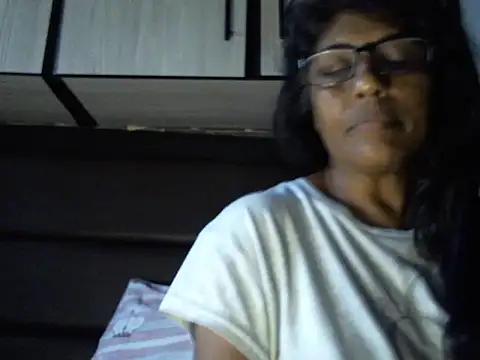 MsAttitude online show from 03/08/26, 09:34