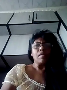 Snapshot of MsAttitude chatting on 05/05/26, 08:28 MsAttitude online show from 05/05/26, 08:28