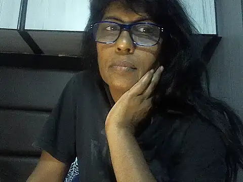 MsAttitude online show from 10/25/25, 03:56