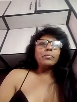 Snapshot of MsAttitude chatting on 05/16/26, 12:04 MsAttitude online show from 05/16/26, 12:04