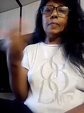 Snapshot of MsAttitude chatting on 05/06/26, 07:23 MsAttitude online show from 05/06/26, 07:23