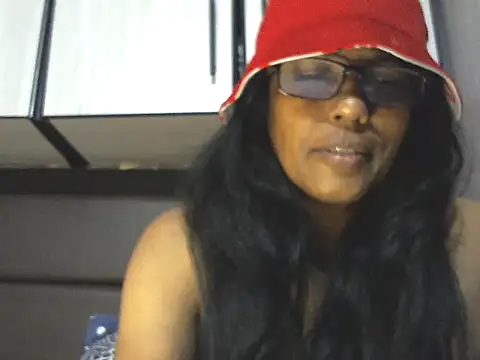 Snapshot of MsAttitude chatting on 04/28/26, 08:08 MsAttitude online show from 04/28/26, 08:08