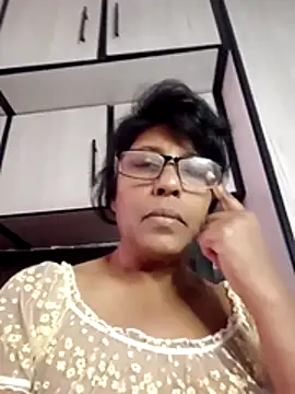 Snapshot of MsAttitude chatting on 07/09/26, 11:42 MsAttitude online show from 07/09/26, 11:42