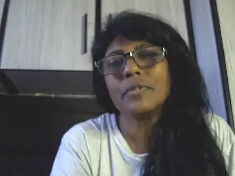 Snapshot of MsAttitude chatting on 04/26/26, 10:34 MsAttitude online show from 04/26/26, 10:34