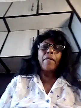 Snapshot of MsAttitude chatting on 04/23/26, 08:43 MsAttitude online show from 04/23/26, 08:43